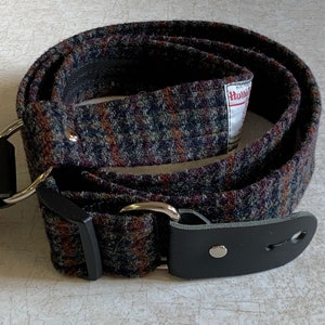 LIMITED EDITION 1.6'' and 2'' wide Harris Tweed guitar straps. Multicoloured houndstooth. image 1