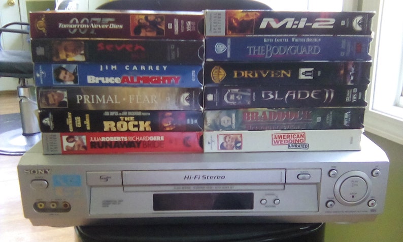 Video Cassette Player recorder Sony VCR VHS 12 movies model slv n 700 VCR plus
