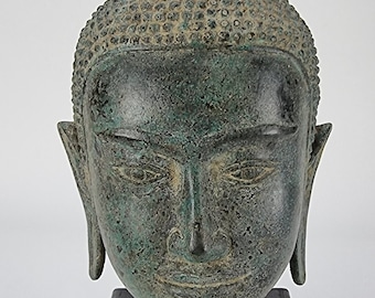 カンボジア①　クメール仏頭　石仏　時代物　骨董No.220 カンボジア① クメール仏頭 石仏 時代物 骨董No.220 （仏教美術