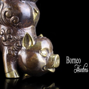 Handcrafted Brass Pig Sculpture: Good Luck Charm, Home Decor (5.7cm)