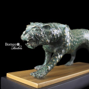 Cheetah Figurine Bronze 18&quot;/46cm Cheetah Sculpture On Two-Tier Base Realistic Cheetah Animal Lover Home Decor