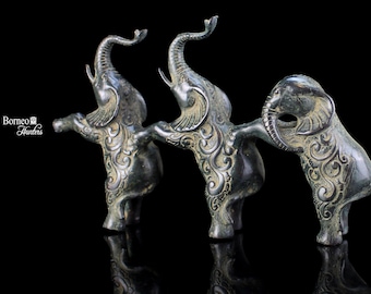 Escultura de bronce de una familia de elefantes: Decoración de la vida silvestre con buena suerte (26 cm)