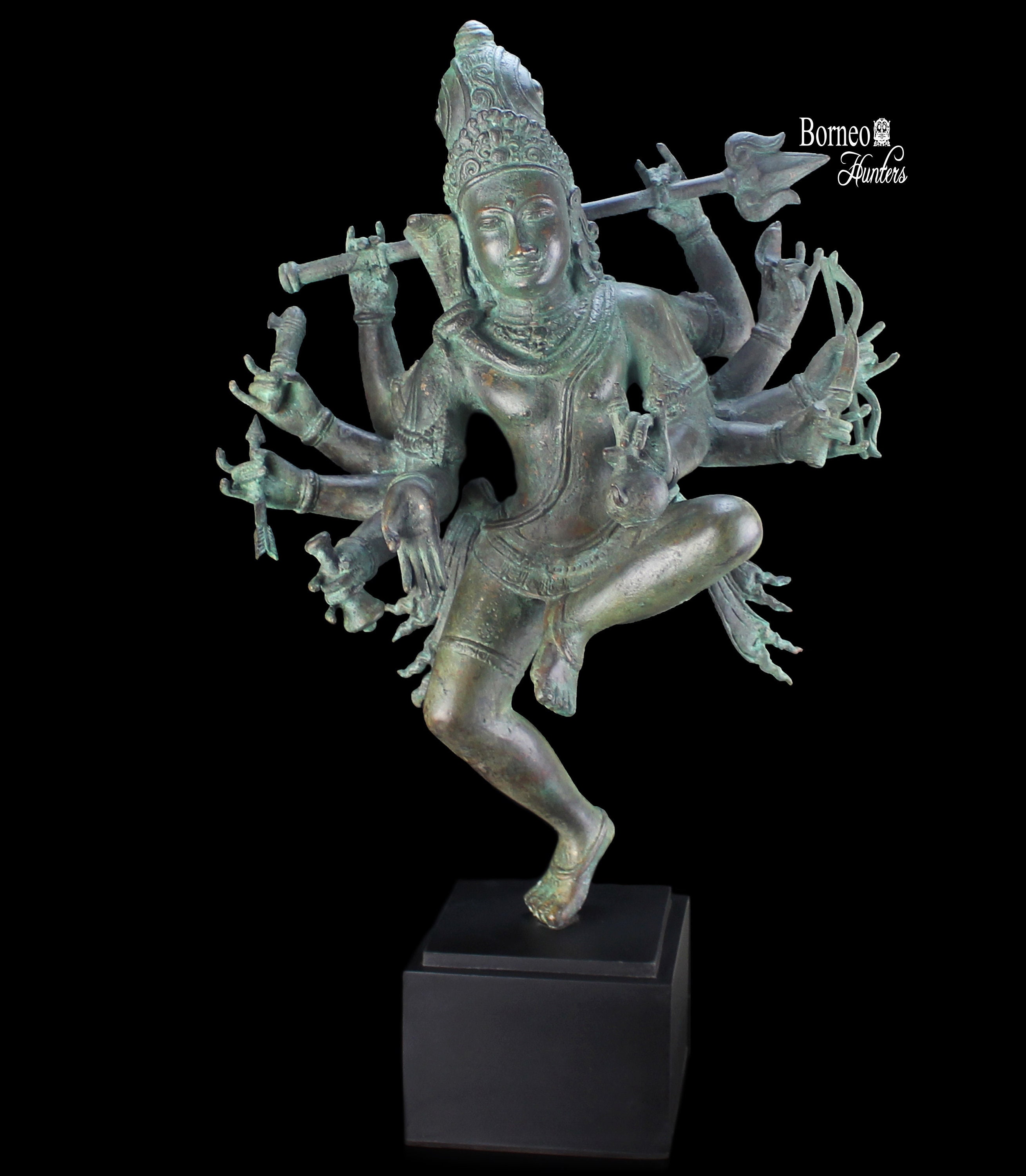 シヴァ神 ブロンズ像 シヴァ神の古代のブロンズ像の写真素材・画像素材 Image 58537984