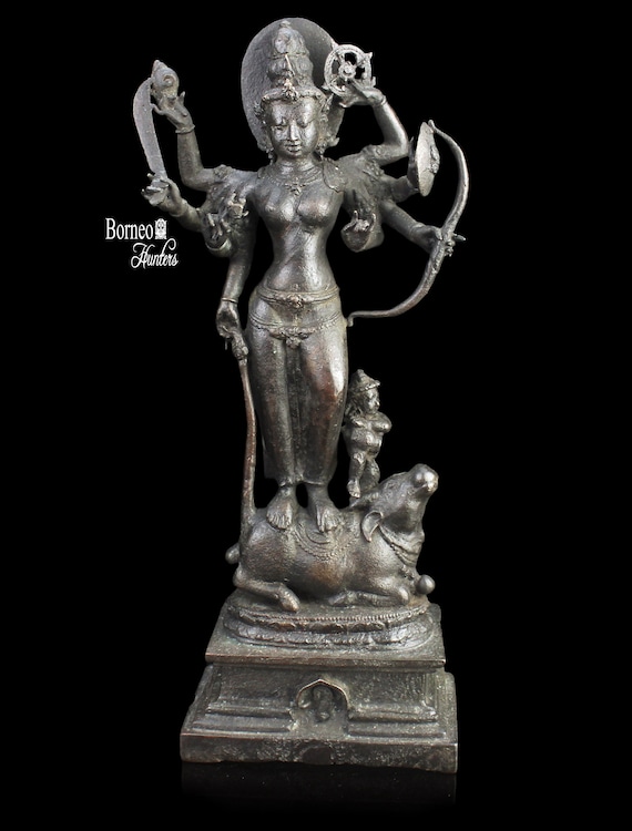 12.5 Durga Bronze Déesse hindoue Durga Avec 8 bras dans Vitakra Mudra  Debout au sommet mahishasura Buffalo. Déesse Mère Devi Durga -  Canada