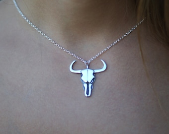 Horn necklace, cow skull necklaces for women and men, animal skull silver necklace, bohemian jewelry, horn pendant