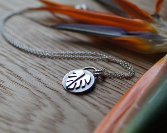 Silver Plant lady neckalce for women, Sterling Silver Monstera, Leaf Necklace, Silver Leaf Pendant, Nature Jewelry, Monstera Leaf Necklace