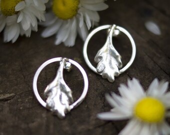 Silver hoops leaf earrings for women, leaf earrings, Jewelry nature, botanical gift, woodland jewelry, dainty leaf earrings