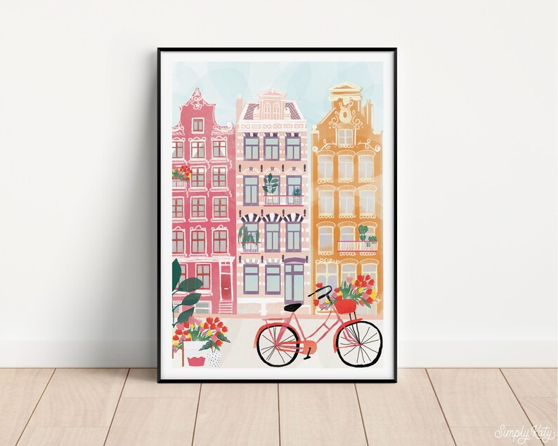Puede incluir: Una ilustraci&oacute;n de acuarela de tres edificios coloridos con una bicicleta roja en frente. Los edificios tienen ventanas y balcones con flores. La bicicleta tiene una cesta de flores.