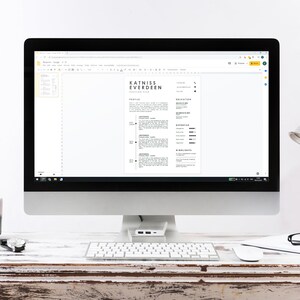 Google Slides Resume Template for Professionals, Minimal Resume Template Google Slides, Resume and Cover Letter Template, Resume Google image 3
