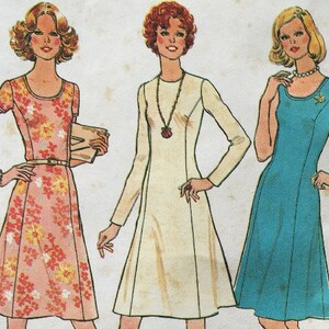 Size 14 UNCUT Princess Seamed Dress Sewing Pattern - Fashion Basic Dress - Simplicity 7026 Vintage 1975 - Bust 36