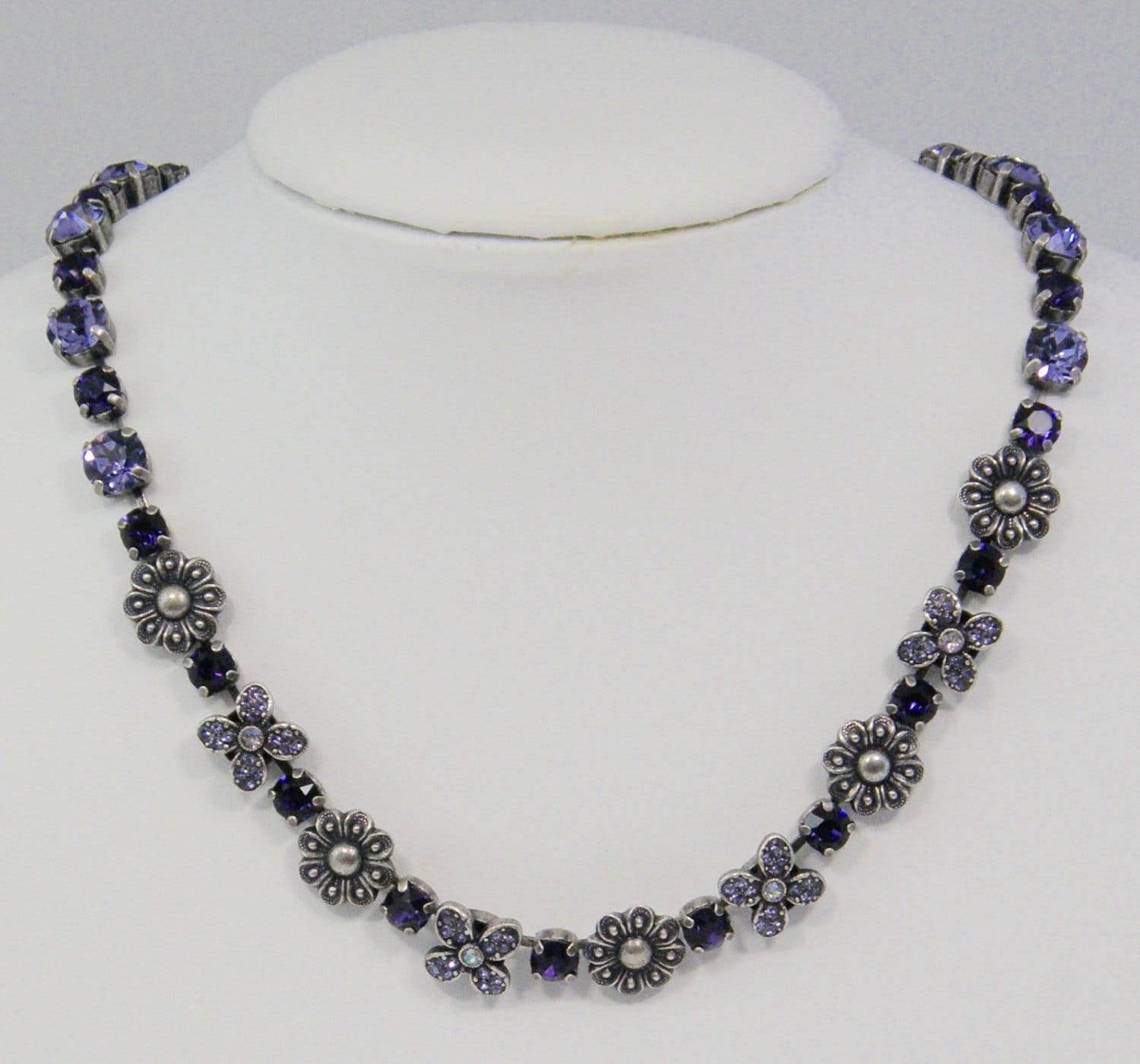 Swarovski Crystal Chaton Necklace with Flower Components