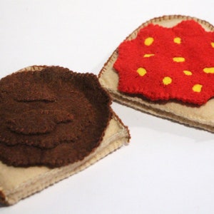 Felt slice of bread hand-sewn with strawberry jam for play kids kitchen, felt food, fake food, play food, farmers market
