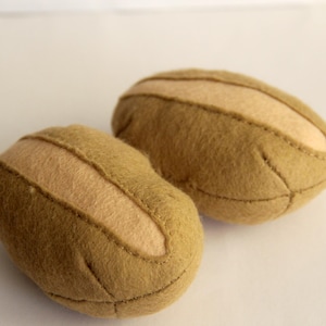 Rolls made of felt, hand-sewn for play kids kitchen, play food, toy food, felt food, farmers market