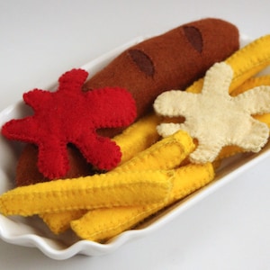 Felt Currywurst with fries hand-sewn, felt food, children&#39;s play kitchen, fake food, farmers market