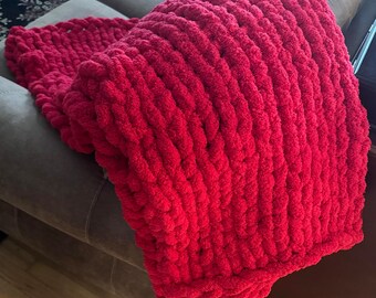 Hand Knit Chonky Chunky Scarlet Blanket