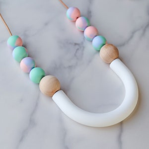 Nursing Necklace - Breastfeeding Necklace - Sensory Friendly Jewelry - Handmade Silicone Necklace - Baby Shower Gift - Gift for New Mom