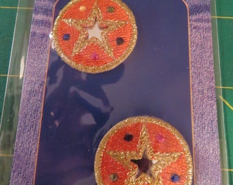 Embroidered round applique patch gold stars on orange 1-1/8" diameter