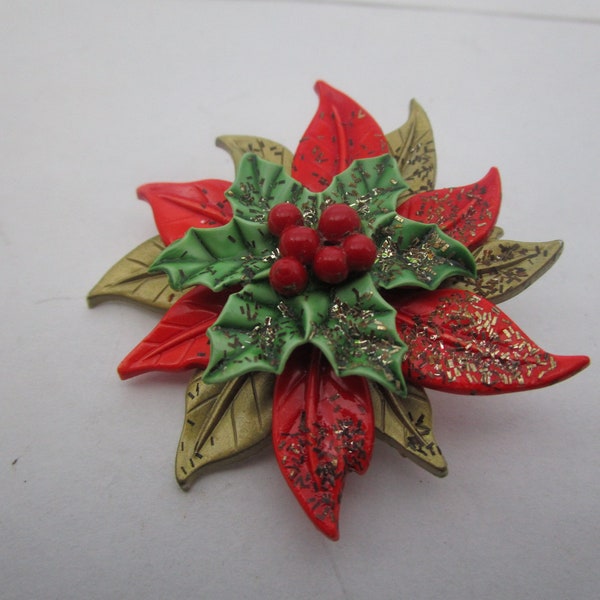 Vintage Retro Christmas Holly & Berry Brooch