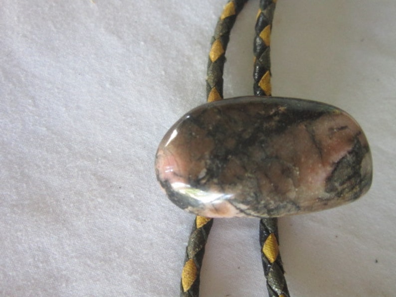 Vintage Western Polished Stone Bolo Tie