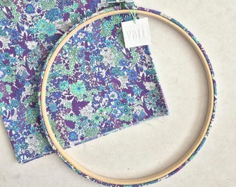 Telaio da ricamo rivestito in tessuto / Margaret Annie / Blu + Viola