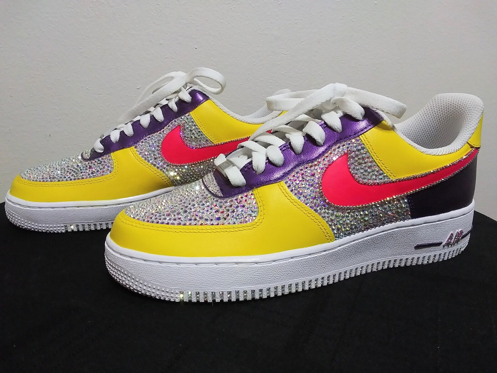 colored nike af1