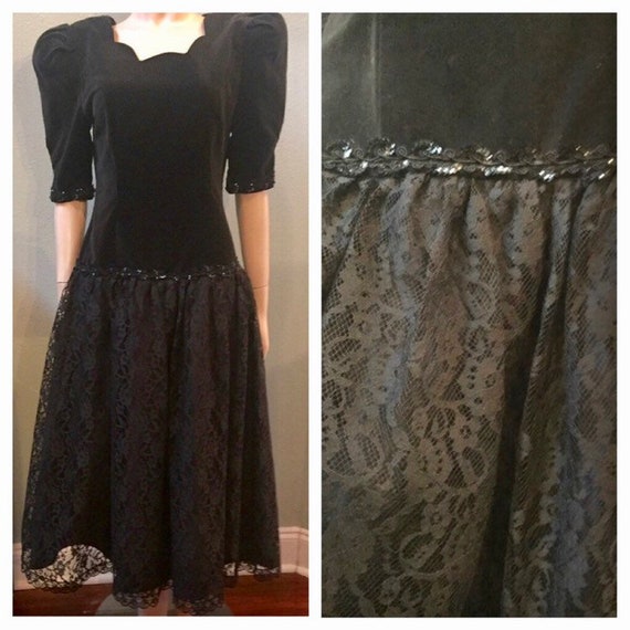 Fun vintage 80s Special Focus black formal prom dress with lace and sequin  Medium