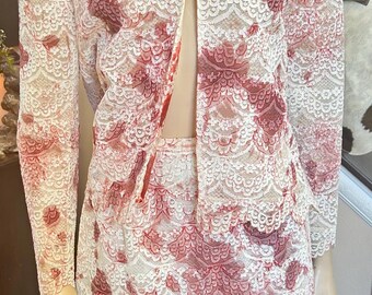Lindo conjunto vintage de 2 peças de jaqueta e saia de renda estilo zumbi com sangue / pequeno