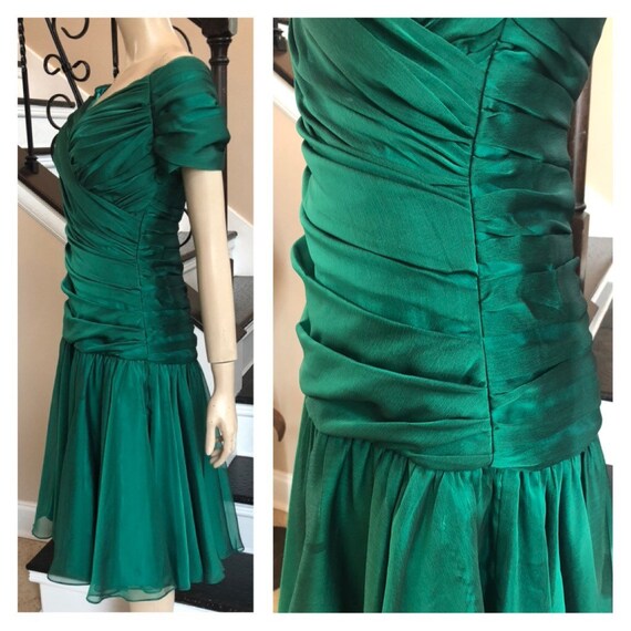 Gorgeous Vintage Emerald Green Thai Silk Formal o… - image 5