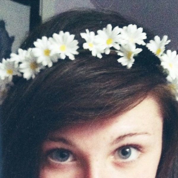 Customizable Flower Crown (small flowers w/ choice of color)