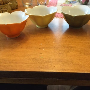 Vintage Japan Rice Bowls Set of 3