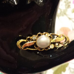 Vintage Pin Brooch with Pearl and Rhinestone Accents