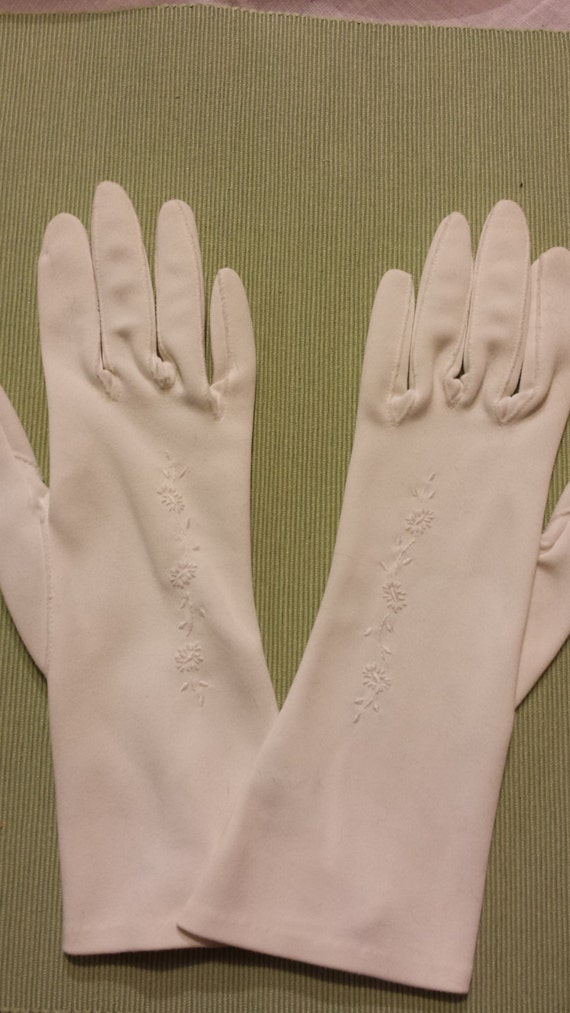 Vintage Womens Dress Gloves White