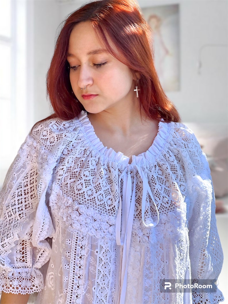 abito in pizzo Stile hippie Ricamo boho Intaglio bianco Abbigliamento donna Abbigliamento per le vacanze Abbigliamento estivo Tessuto di cotone Stampa floreale Abiti zingari immagine 2