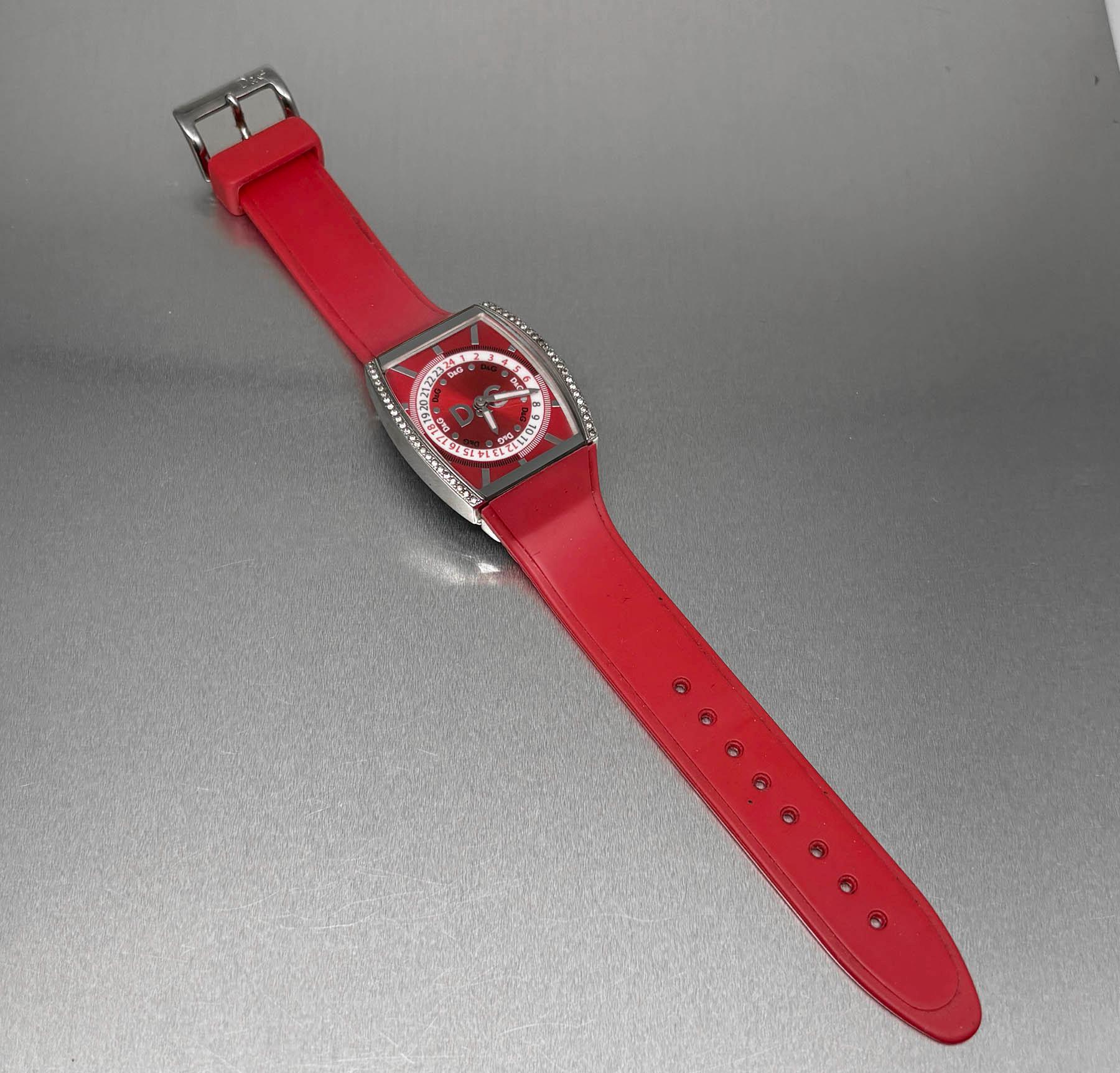 Unisex D&G Red Wristwatch, Dolce Gabbana Summer Land Series Rubber