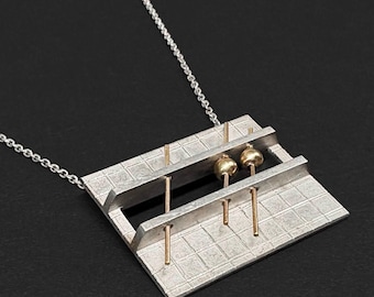 Feine Sterling & 14k Graph-ähnliche Anhänger Halskette, Vintage 1980er Jahre Studio Modernist Postmodern Silber Gold Geometrische Abstrakt Studio Handwerker