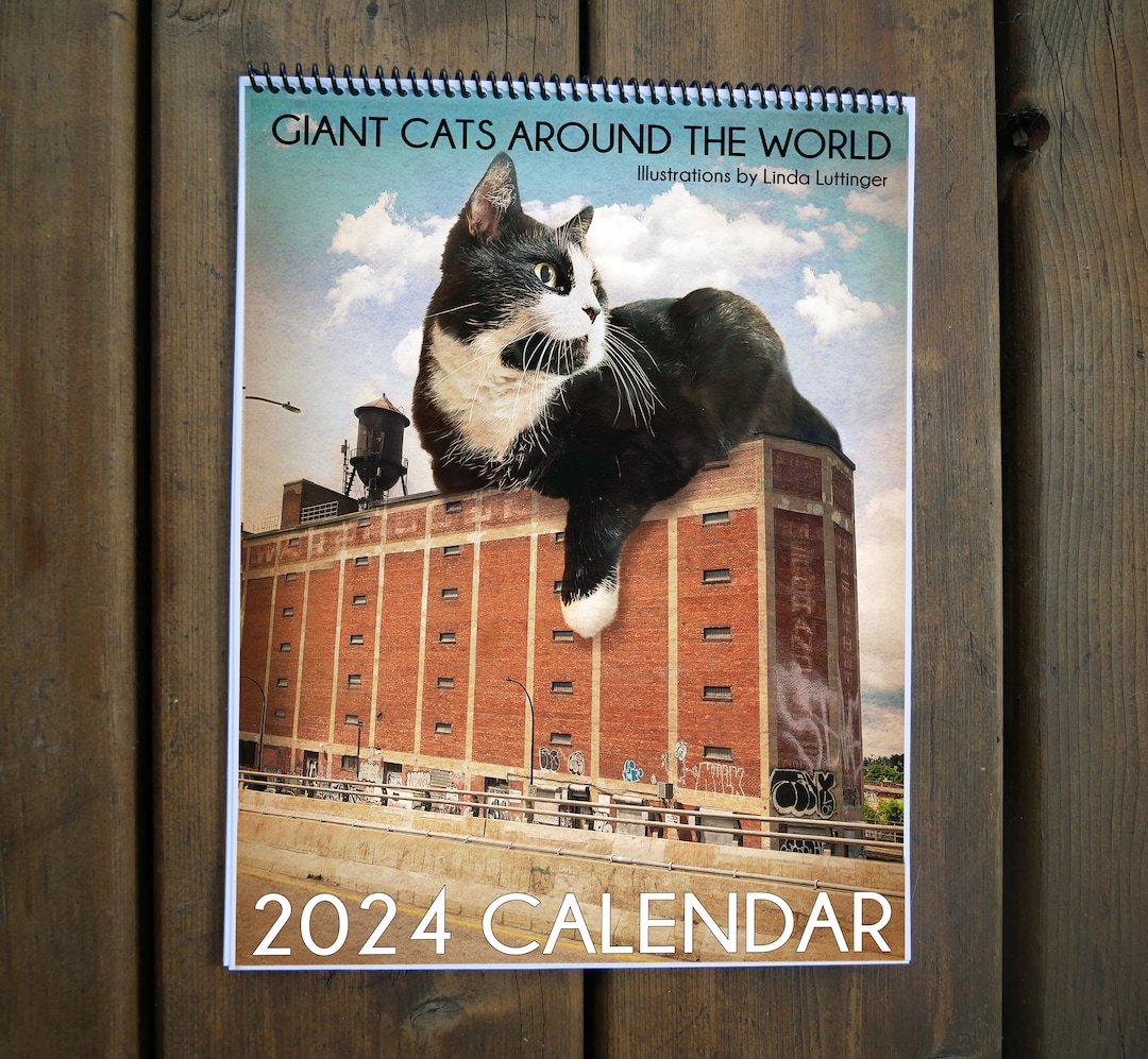 GIANT CAT Calendar / 8.5 by 11 Inches / French and English 12 Original