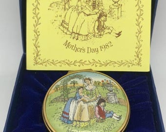Halcyon Days Mother's Day 1982 Enamel Trinket Pill Box W/ COA & Presentation Box