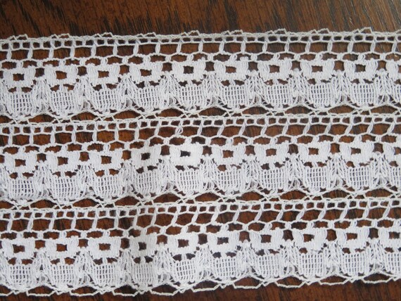 Lace Edging -  Canada