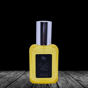 Dahlia Petals Perfume | Feminine Fragrance | Eau de Parfum | Body Spray | Perfume | 30 ml