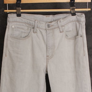 Levi&#39;s 511 jeans 33X33 actual