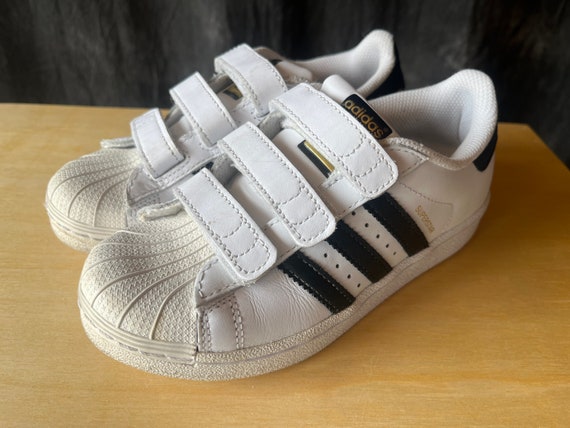 adidas gazelle silver green womens Buy adidas Superstar Sneakers Black/White main image 1