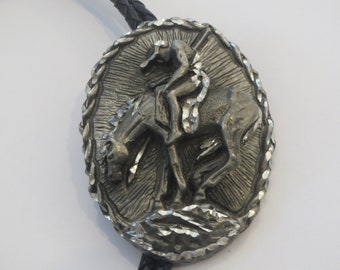 Diamond Cut Bolo Tie Indian Shield - Sculpted Pewter Bolo