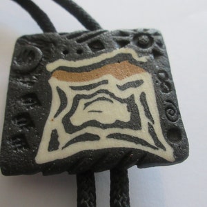 Art Bolo Tie, Handcrafted  Artist Artsy  Design  Porcelain/Ceramic Bolo Tie IC Lot 19