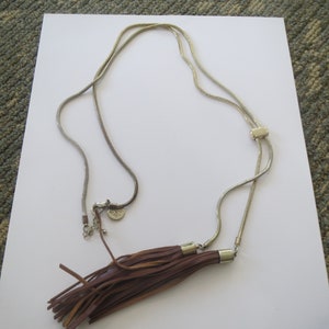 Vintage  Womans Gold Tone Metal Necklace w Leather Tassels Bolo Tie IC Lot