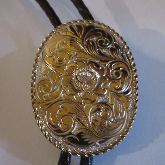 Flower Bolo Tie, Crumrine Gold Tone Flower Floral… - image 1