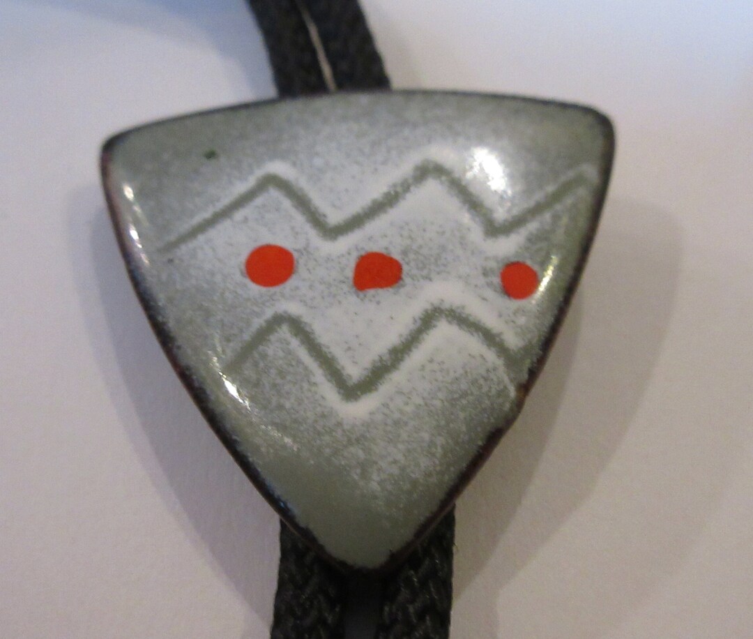Crumrine Triangle Bolo Tie