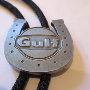 Gulf Bolo Tie-Handcrafted Metal Silver Tone Horseshoe Bolo Tie IC Lot A1