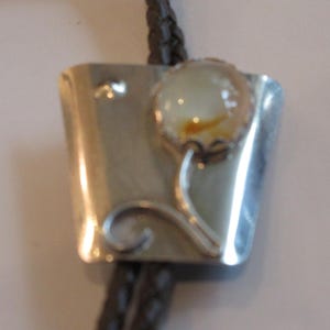 Stone Bolo Tie, Vintage Small Sterling Silver Flower Southwestern Beige Rust Stone Rock Geologist Bolo Tie IC Lot 50