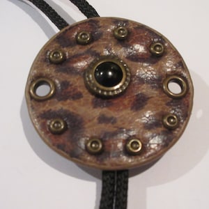 Onyx Bolo Tie, Faux Onyx Stone Cabochon on Leather Bolo Tie IC Lot 30