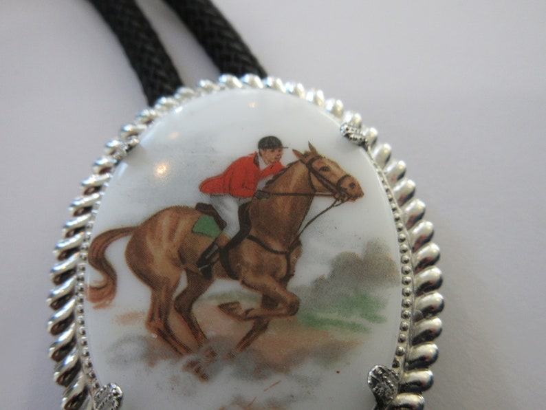Handcrafted Rider Horse in Silver Tone Setting Rider Equestrian Bolo Tie IC Lot B Horse Bolo Tie